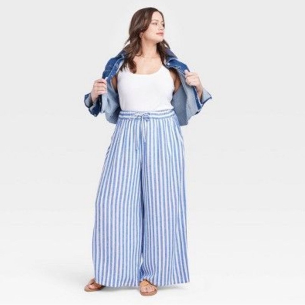 Women's High-Rise Wide Leg Linen Pull-On
Pants - Ava & Viv Blue Striped